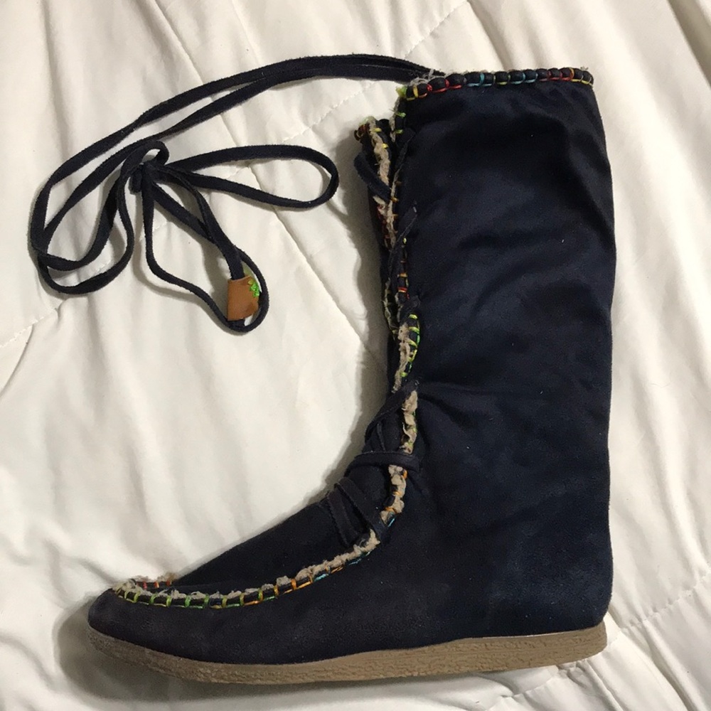 Call it Spring moccasin boots